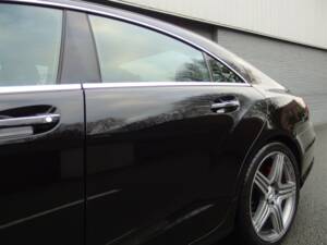 Image 22/97 of Mercedes-Benz CLS 63 AMG S 4MATIC (2013)