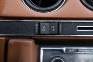 Image 44/50 of Mercedes-Benz 450 SL (1977)
