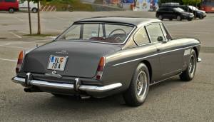 Image 7/50 de Ferrari 250 GTE (1963)
