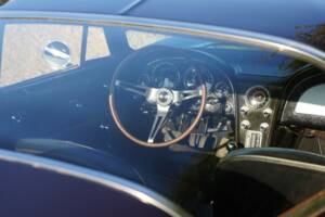 Image 20/50 of Chevrolet Corvette Sting Ray (1964)