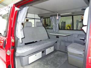 Image 28/31 of Volkswagen T4 Multivan 2.4 D (1994)