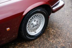 Image 21/50 of Jaguar XJS 5.3 V12 (1993)
