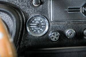 Image 17/50 of MG MGB GT (1967)