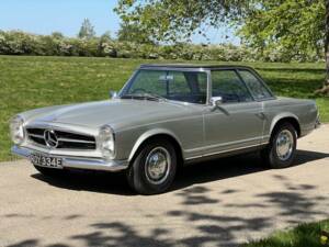 Image 6/15 of Mercedes-Benz 230 SL (1967)