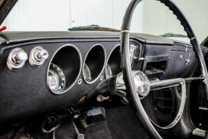 Image 44/50 of Chevrolet Corvair Monza Convertible (1966)