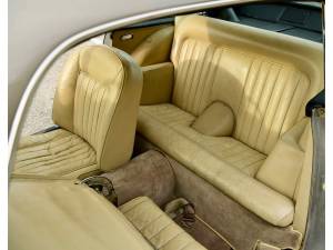 Image 23/44 of Aston Martin DB 5 (1964)