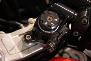 Immagine 46/50 di Yamaha RZV 500 R (1985)