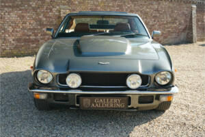 Image 5/50 of Aston Martin V8 (1980)
