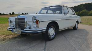 Imagen 7/19 de Mercedes-Benz 280 S (1972)
