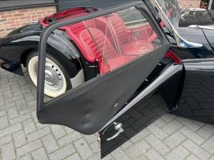 Image 18/24 of Triumph TR 3A (1960)