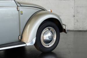 Bild 36/50 von Volkswagen Käfer 1200 Cabriolet (1957)