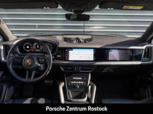 Imagen 9/34 de Porsche Cayenne Turbo S E-Hybrid (2023)