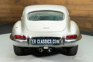 Immagine 15/19 di Jaguar E-Type 3.8 (1964)