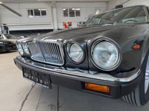 Bild 16/67 von Jaguar XJ 12 (1989)