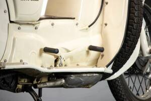 Image 13/50 de Moto Guzzi Galletto (1962)