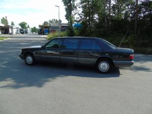 Bild 7/31 von Mercedes-Benz 260 E Lang (1991)