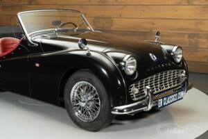 Image 18/19 of Triumph TR 4 (1961)