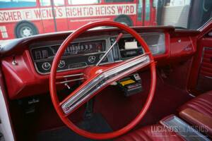 Bild 22/44 von Buick Skylark Convertible (1965)
