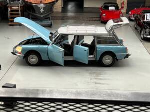 Image 11/32 de Citroën DS 20 Commerciale (1973)