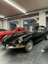 Afbeelding 34/34 van Jaguar E-Type (1968)