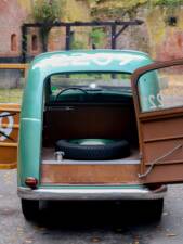 Image 22/51 de FIAT 500 C Giardiniera (1951)