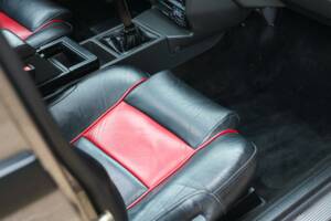 Afbeelding 39/50 van Alfa Romeo 75 3.0 V6 QV (1988)