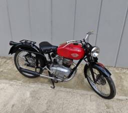 Immagine 2/14 di Gilera 150 Sport (1953)