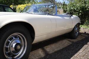 Image 10/50 de Jaguar Type E V12 (1972)