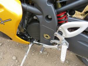 Image 22/39 of Triumph DUMMY (2006)