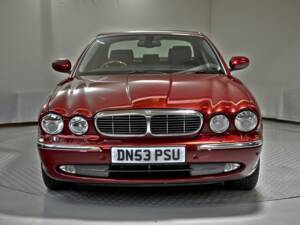 Imagen 5/50 de Jaguar XJR Super V8 (2004)