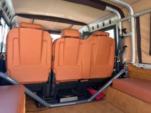 Bild 71/100 von Land Rover Defender 110 (2014)