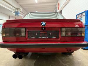 Imagen 16/19 de BMW 325i (1986)