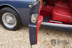 Image 41/50 of Jaguar Mk II 3.4 (1966)