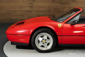 Immagine 6/8 di Ferrari 328 GTS (1989)