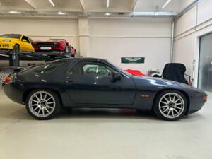 Image 5/63 of Porsche 928 GT (1989)