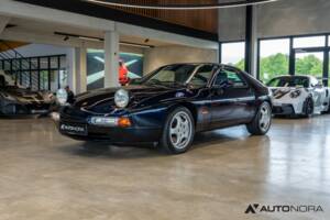 Afbeelding 24/50 van Porsche 928 GTS (1992)