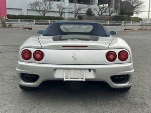 Immagine 6/44 di Ferrari 360 Spider (2004)