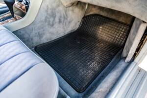 Image 128/175 of Mercedes-Benz 420 SE (1986)