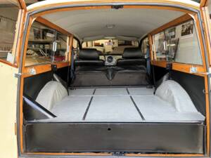 Bild 20/27 von Morris Minor 1000 Traveller (1970)