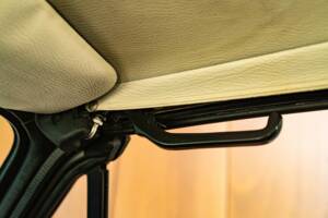 Image 45/50 de Volkswagen Golf Mk I Convertible 1.1 (1980)