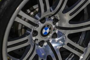 Image 33/50 of BMW M3 (2003)