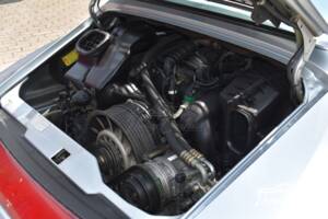Afbeelding 68/73 van Porsche 911 Carrera (1995)