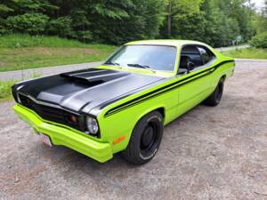 Image 6/10 of Plymouth Duster (1973)