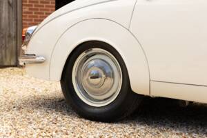 Image 10/50 of Jaguar Mk II 2.4 (1967)