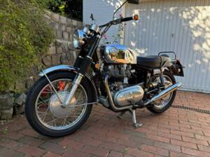 Immagine 2/7 di Royal Enfield Interceptor (1964)