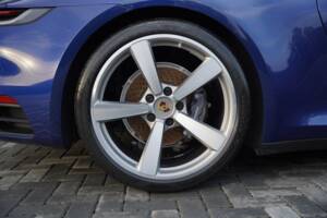 Bild 50/50 von Porsche 911 Carrera 4 GTS (2022)