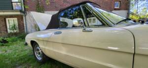 Image 21/37 of Alfa Romeo Spider Veloce 2000 (1982)