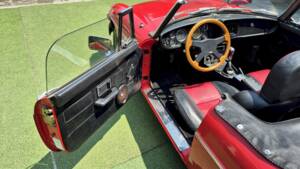 Immagine 21/41 di MG MGB (1979)