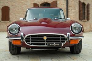 Bild 3/50 von Jaguar Type E V12 (2+2) (1972)