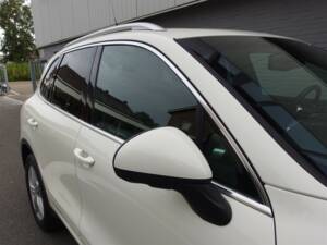 Bild 22/99 von Porsche Cayenne S (2010)